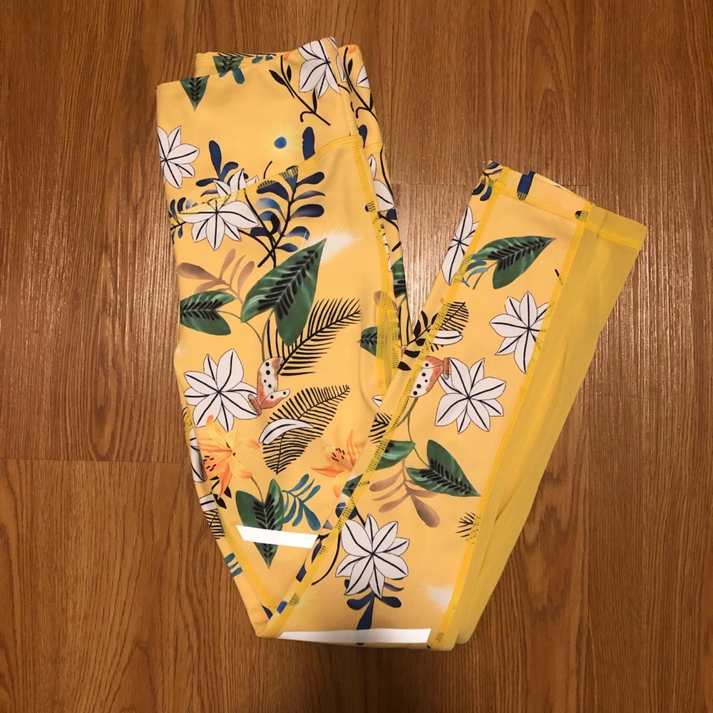 ZYIA Floral Recycled LNT (2)
